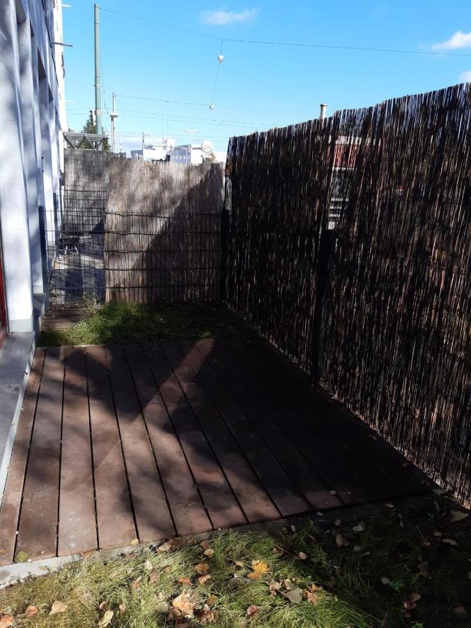 Luxuriöse Wohnung mit eigenem Garten Augsburg Exterior foto