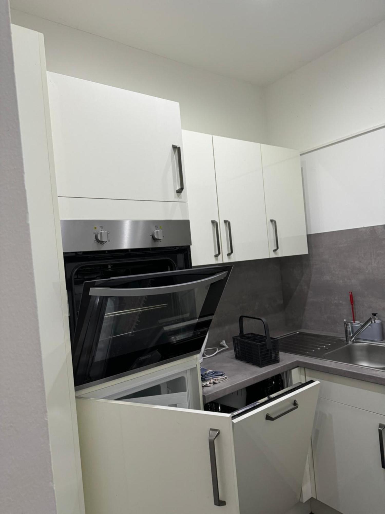 Luxuriöse Wohnung mit eigenem Garten Augsburg Exterior foto